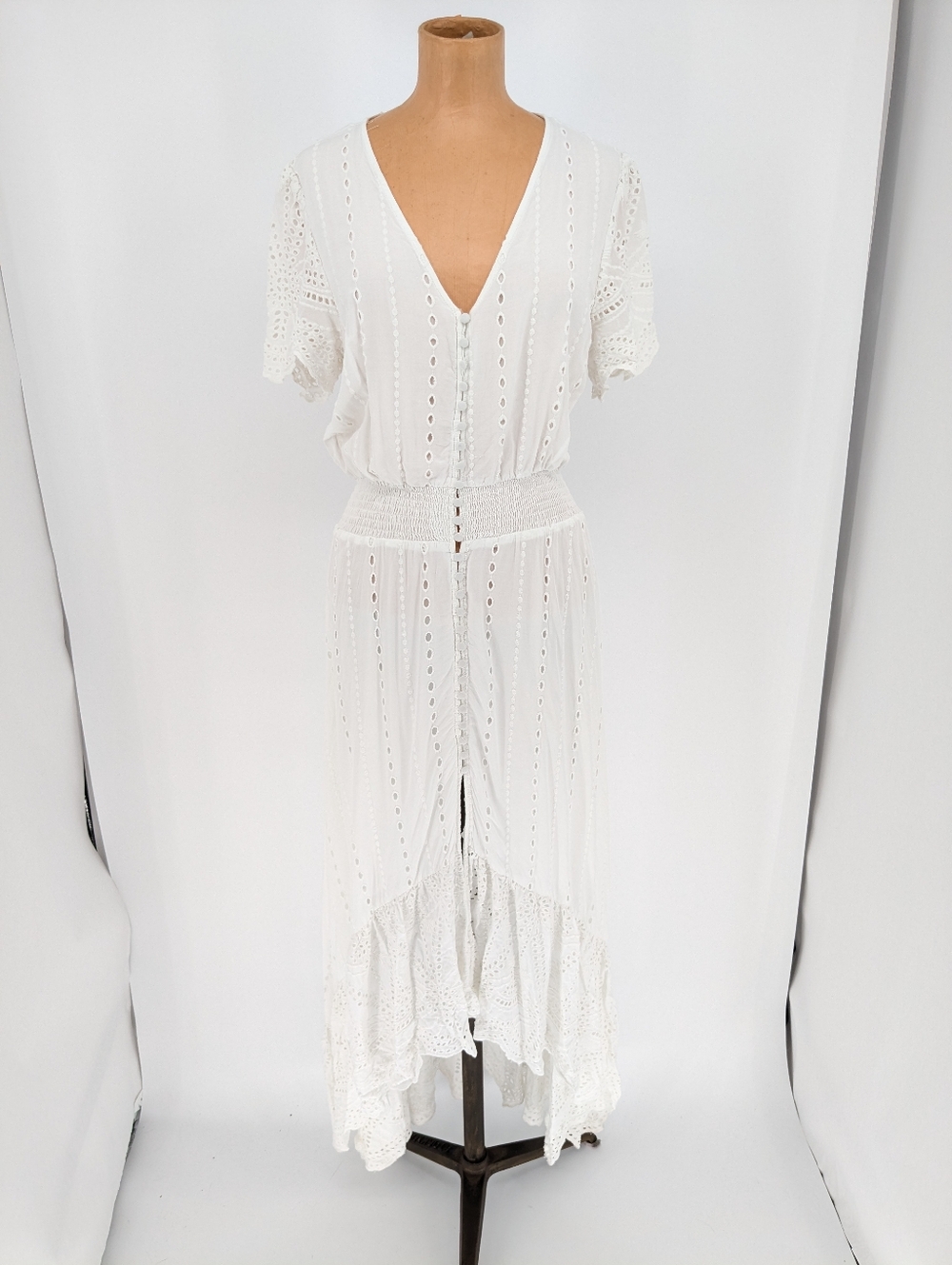 Young Fabulous & Broke Costa Maxi Dress White Eyelet Size Large Smocked Waist